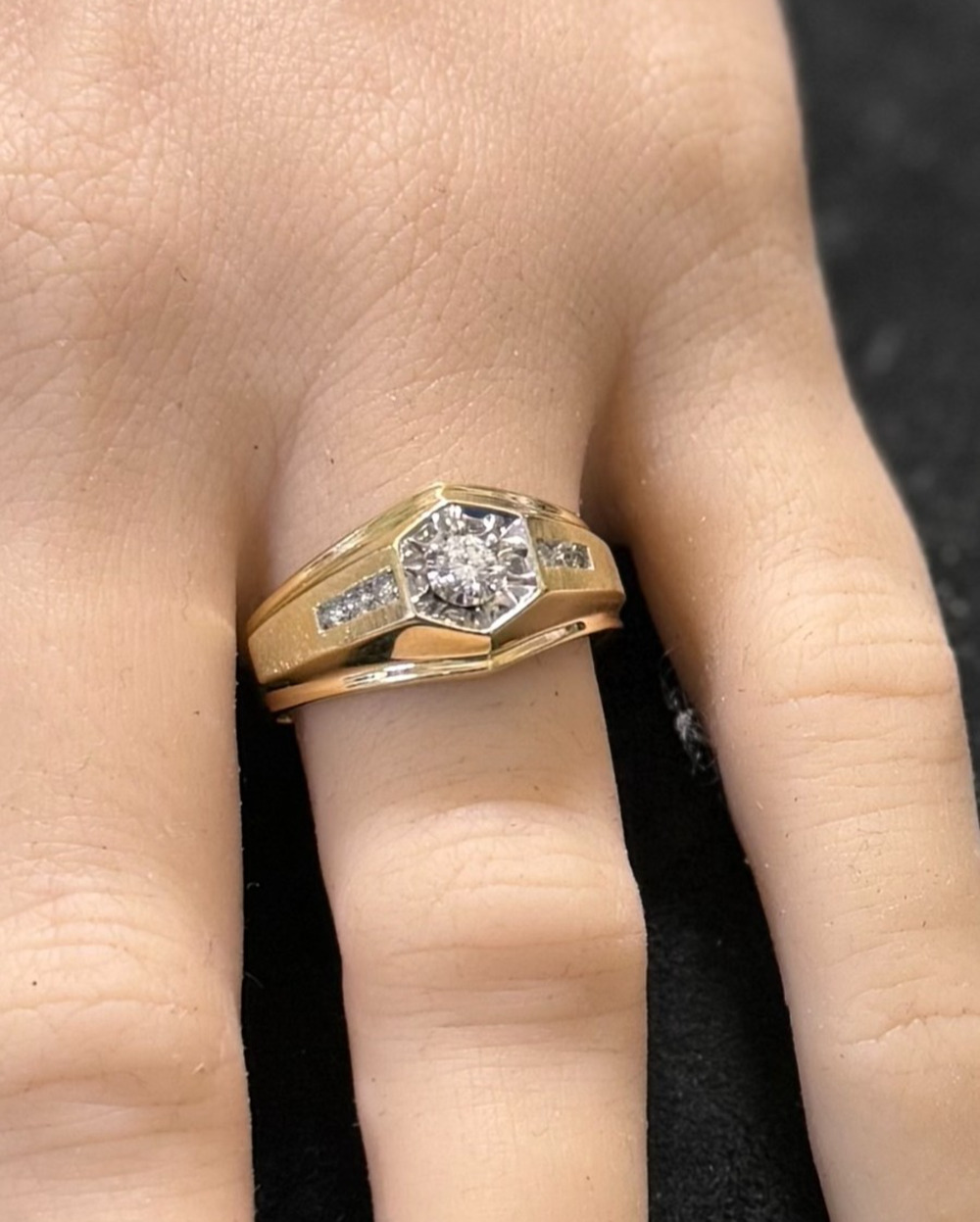 14k Yellow Solid Gold Mens Diamonds Ring Natural Diamond .30TW Ring Sze 10.5